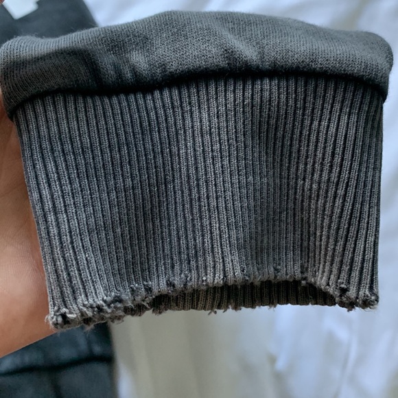 Pink victoria’s secret zipper hoodie (colour grey) - Picture 4 of 4